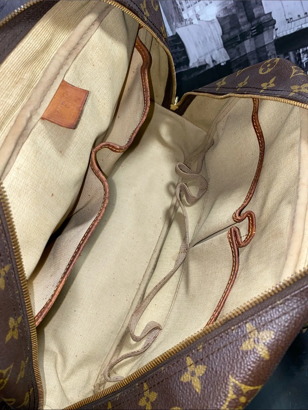 Authentic Louis Vuitton Deauville Monogram Boston Handbag